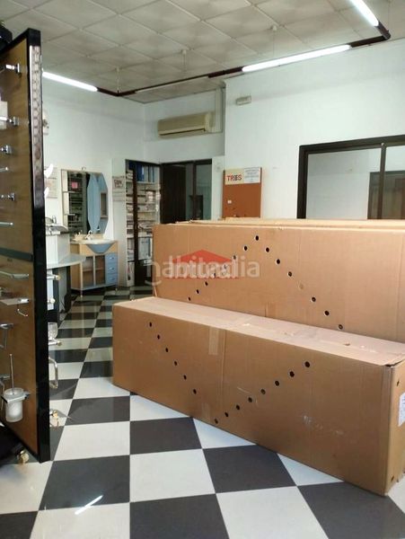 Foto baa0c98c-fd51-49bd-bebf-4758c53129d1. Local comercial a Feria Albacete