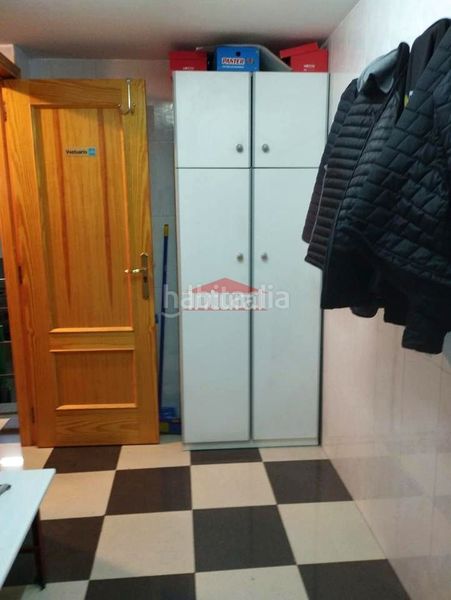 Foto d8e17928-1260-452d-9b34-f0679f4e638c. Local comercial a Feria Albacete