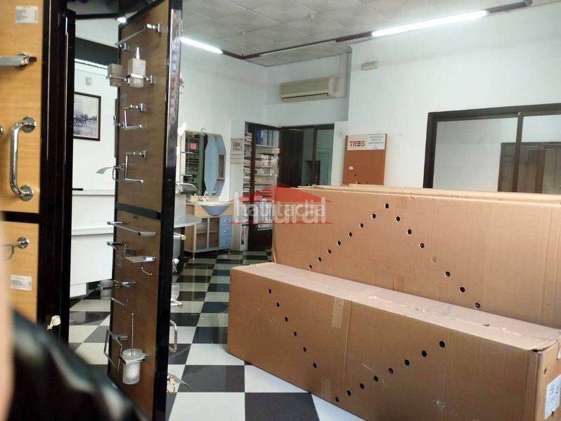 Foto ecbee233-b689-4828-8794-5c7f654ffc59. Local comercial a Feria Albacete