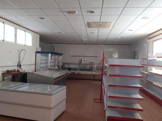 Local commercial  Larga. Local en venta zona villalgordo del jucar