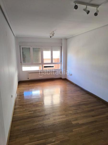 Foto fcb82604-a2eb-4f7d-8761-ee7e0a6eee9b. Location appartement avec chauffage parking dans Industria Albacete