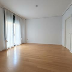 Miete Etagenwohnung  Santiago rusiñol. Piso en alquiler zona san pablo