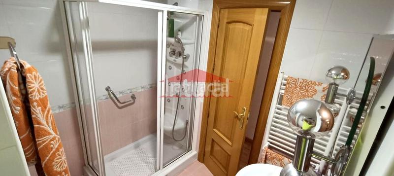 Foto ade05fd2-1df8-4ed7-8240-dce7432f7afe. Flat with heating in Estación Albacete