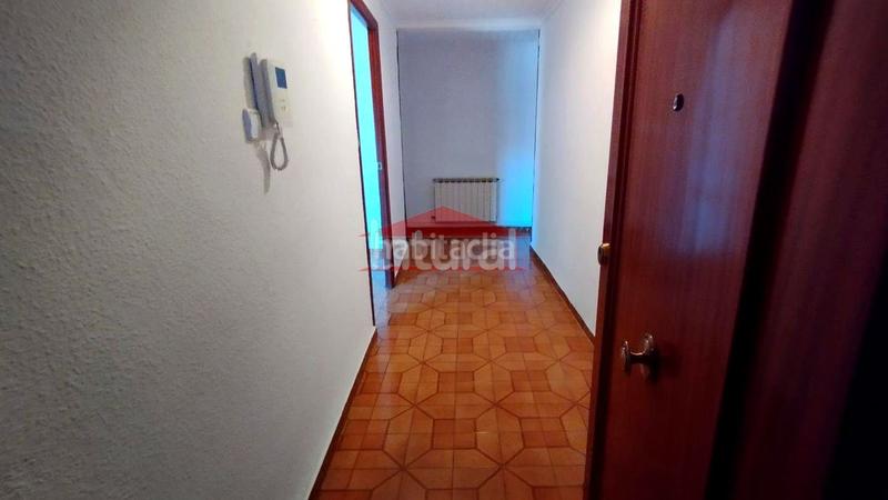 Foto 5456743e-9412-42cb-adea-877a2dd0101c. Etagenwohnung mit heizung in Feria Albacete