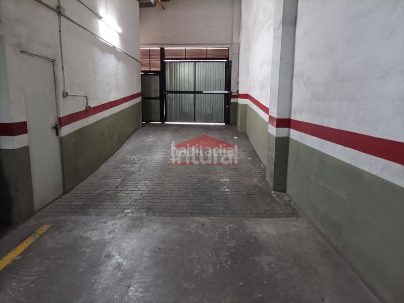 Foto 51d8199a-4d7f-4d6e-b094-54cb521d16d8. Aparcament cotxe a Carretas - Pajarita Albacete