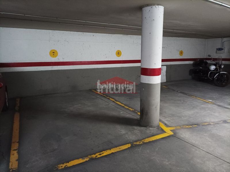 Foto 59ca8899-c793-4c29-a06e-8b32ebd9447c. Aparcament cotxe a Carretas - Pajarita Albacete