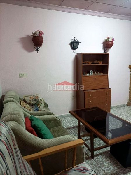 Foto 9acf1e70-5113-4d99-990b-8912dbeddc6a. Edifici a Hellín