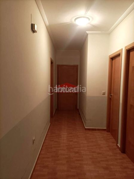 Foto afc0166e-a945-45d0-81b7-e0bff551fe4a. Edifici a Hellín