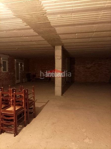 Foto e010acbd-2757-41df-a20e-823eed55a06d. Edifici a Hellín