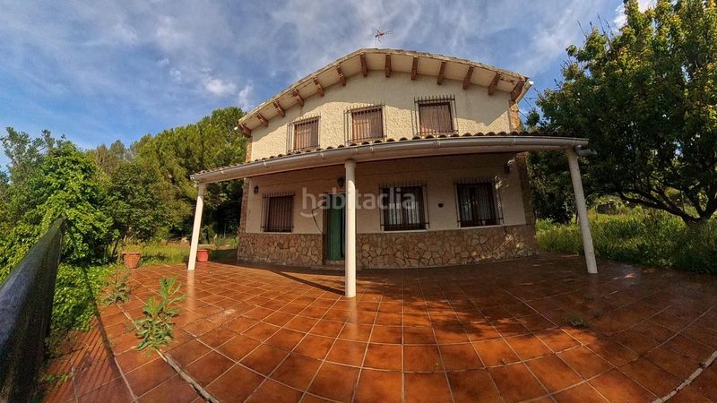Foto 046ea8fb-47a6-49d1-a4ae-658b125da58a. Casa amb aparcament a Robledo