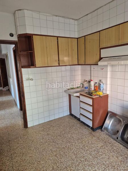 Foto 5afe2a50-558f-46b2-b097-72f4d5e74918. Pis a Almansa