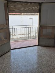 Etagenwohnung in Almansa. Piso en venta en almansa