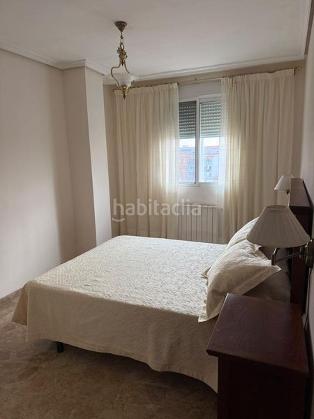 Foto 1cd05897-1264-4296-bed8-e9dd835e6796. Lloguer àtic amb calefacció a Feria Albacete