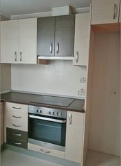 Rent Flat  Calle santiago rusiñol. Piso en alquiler en san pablo