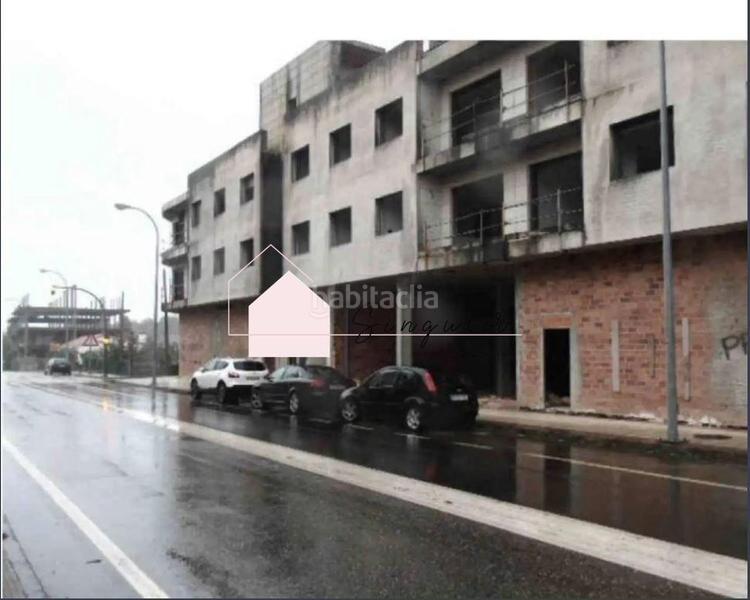 Foto f100f9c6-fa4c-48dc-bd81-a8b95b62fdc9. Edificio oportunidad de inversion en Tomiño