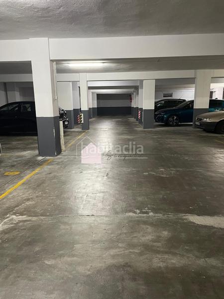 Foto 636a399c-5530-4b25-8e49-a836da1c7f79. Parking voiture dans Coia Vigo