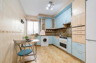 Appartement à Calle romil 88. Piso en el centro de vigo