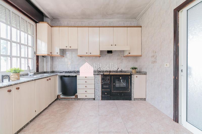 Foto b19a337c-411f-4692-beeb-6b4546c46fd0. Casa con riscaldamento in Comesaña - Matamá Vigo