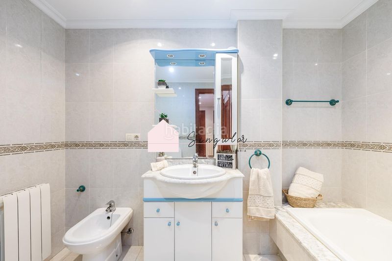 Foto 6eb7d9d4-ac2b-408c-93a9-3435dfc1f410. Piso inversión ideal en Tui