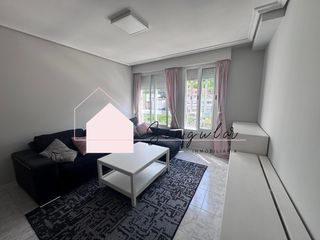 Location Appartement  Camelias. Amplio y exterior en camelias!!