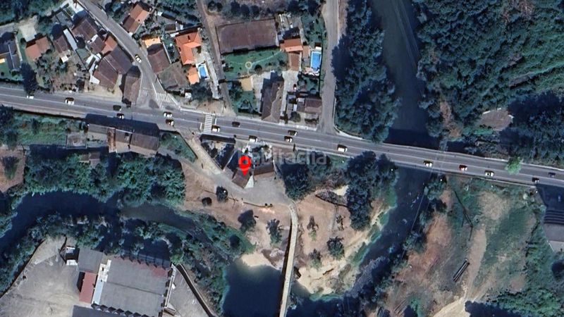 Foto b133104e-d262-4d8d-81e9-9ea4ec42099c. Local comercial a Ponteareas