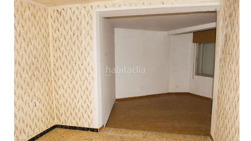 Foto fe4da209-cd04-467c-952b-2b870c3b10d7. Local comercial a Ponteareas