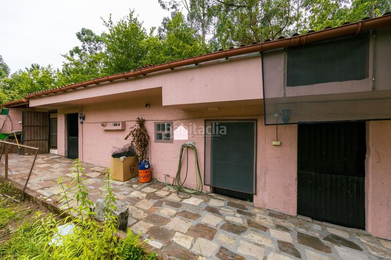 Foto 165b0c5d-c4c8-4686-b997-806e159530b4. Casa a rocha-vincios 64 a Gondomar