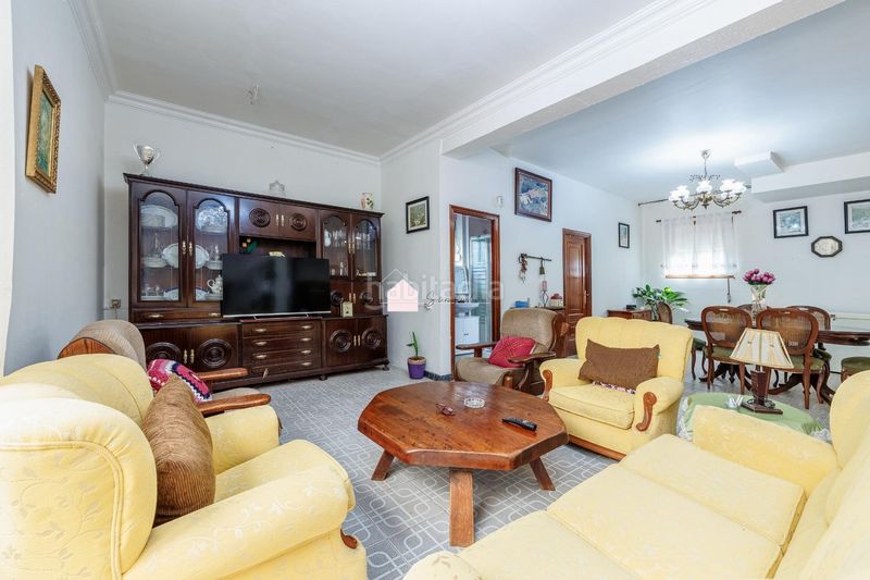 Foto be7b02e5-3076-4284-b92d-9cbc2b5f2076. Casa a rocha-vincios 64 a Gondomar
