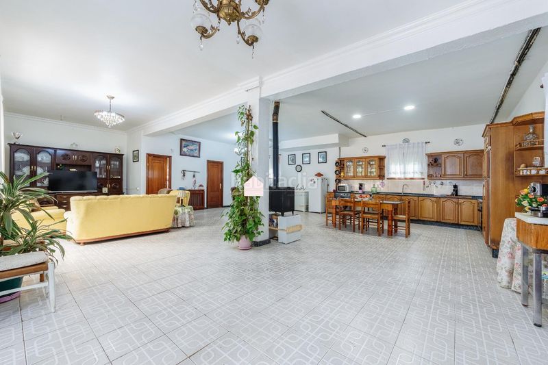 Foto c9a767f0-5191-4c57-895b-6927d2787698. Casa a rocha-vincios 64 a Gondomar