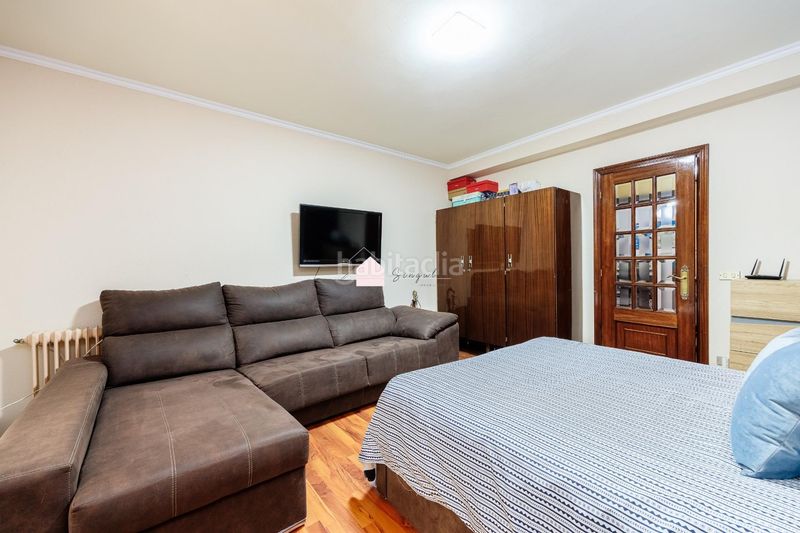 Foto fbd8902f-970c-4f02-8fbb-31433e1f2144. Casa a rocha-vincios 64 a Gondomar