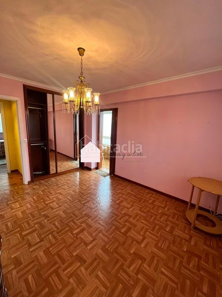 Foto 1d63ed7a-b01f-43f0-9af6-b65f35ffa3b6. Pis a Coia Vigo