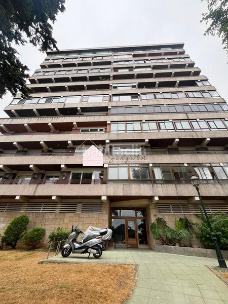 Foto b3beba62-e72b-45d1-8232-bb763ef3a2c3. Pis a Coia Vigo