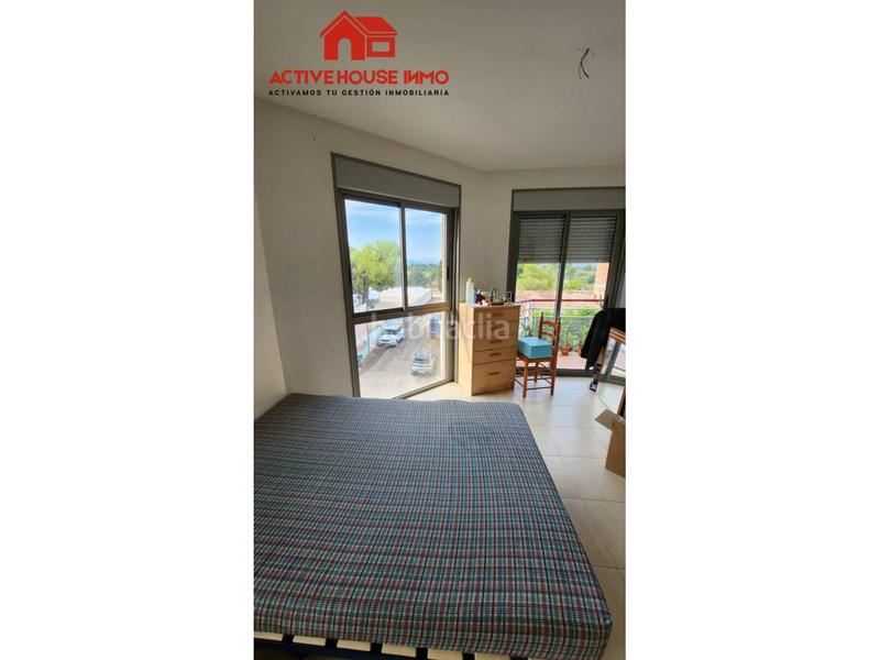 Foto 43d9c5ad-0f7c-4121-aa26-def72f21d4e7. Piso en escoles 36 piso de 4 habitaciones esquinero todo exterior en Santa Bàrbara