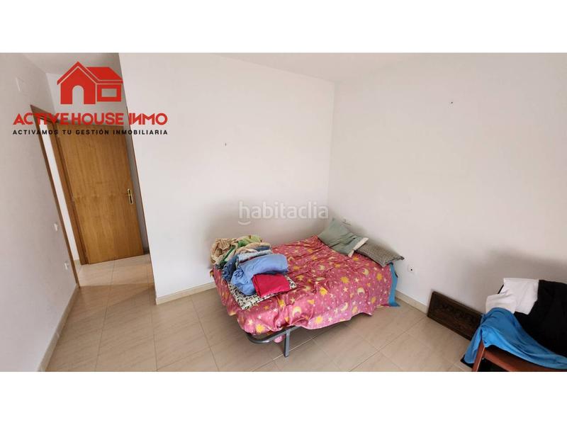 Foto a797ad89-dd6d-4d5d-b589-0540c319ff83. Piso en escoles 36 piso de 4 habitaciones esquinero todo exterior en Santa Bàrbara