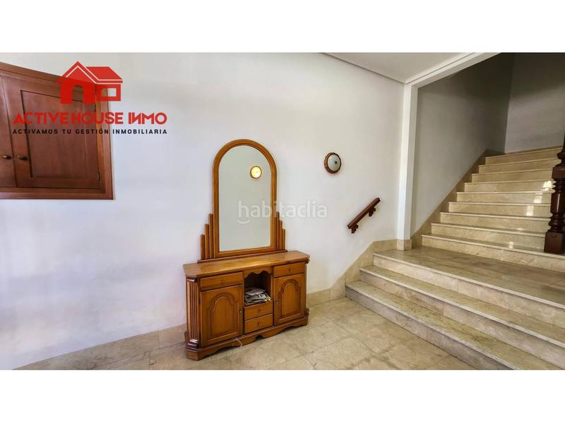 Foto 2da2367f-40e2-4e3e-b884-a6a2ca9262de. Casa en remei 40 casa entera de 5 plantas en venta en Alcanar