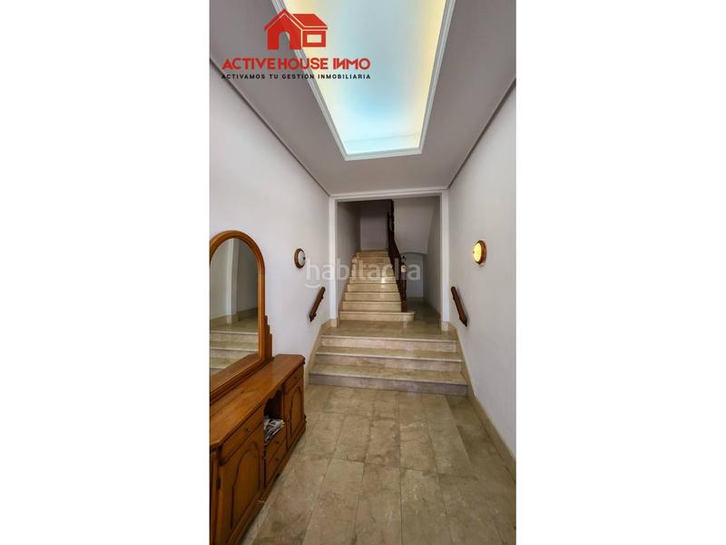 Foto 73ffb3f0-3fb0-4aac-ba80-0735888a7a38. Casa en remei 40 casa entera de 5 plantas en venta en Alcanar