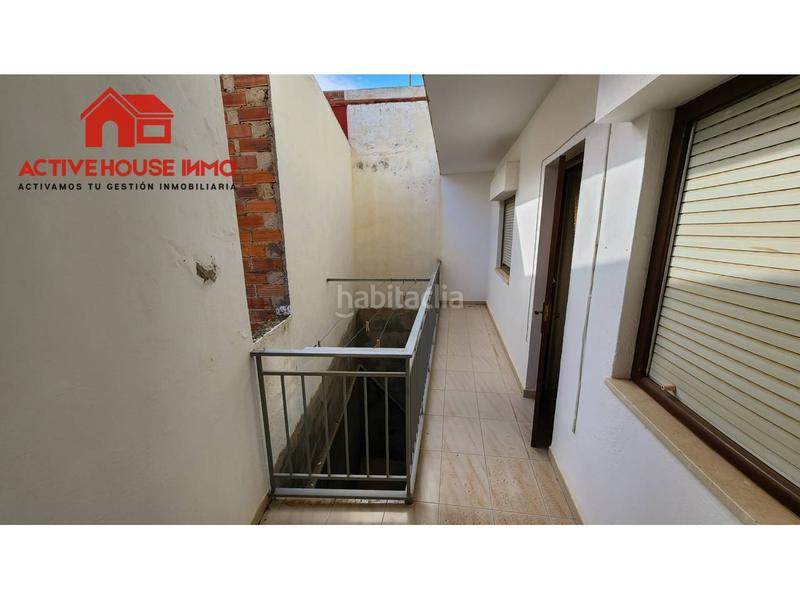Foto a058b1c1-6525-4e22-96c0-2432e93b3a9f. Casa en remei 40 casa entera de 5 plantas en venta en Alcanar