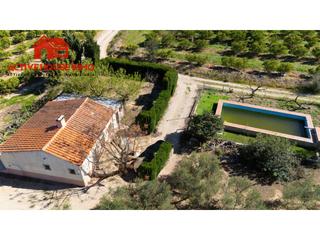 Masia  Polígono 18, parcela 48, prades, santa bàrbara, ta. Oportunidad! finca rústica con casa, piscina y garaje en santa b