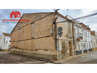 Casa a Lope de vega 41. Casa para reformar, esquinera a 3 calles en santa bàrbara