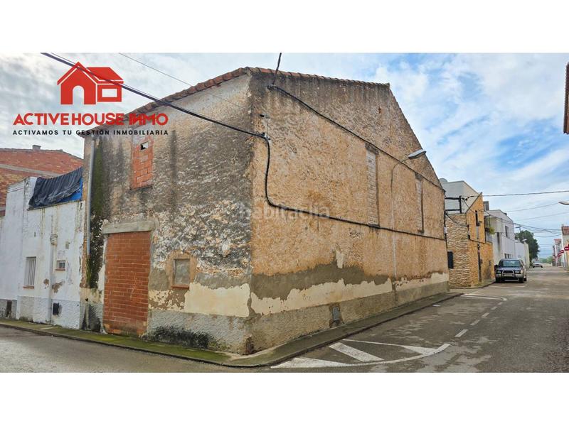 Foto 418ff251-9ae3-4166-af94-37a9b539af64. Casa en lope de vega 41 casa para reformar, esquinera a 3 calles en Santa Bàrbara