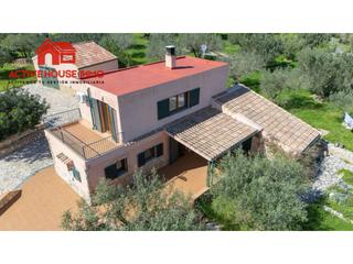 Masia a Port 1. Chalet rustico en venta en roquetes