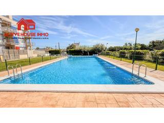Pis  Llop. Venta de apartamento con piscina en alcanar playa