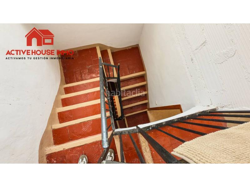 Foto e4a26696-dec2-44ad-b5f0-4f64a9315f6a. Haus in Godall