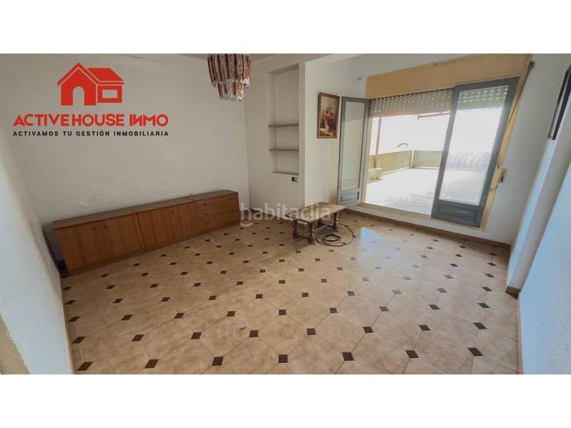 Foto eca4c71f-d741-4096-8ab9-a91bf1981125. Casa con parcheggio in Deltebre