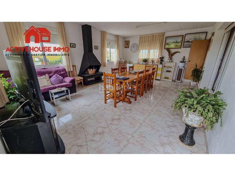 Foto 9356fd51-8a54-45d1-8fd5-1bbc0b94c52d. Chalet venta de chalet independiente en els muntells en Sant Jaume d´Enveja