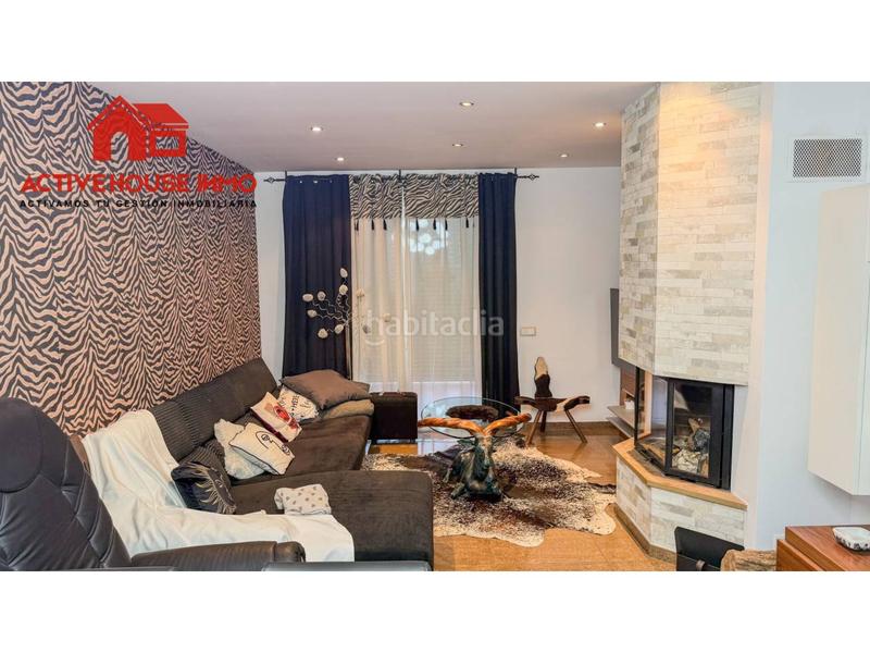 Foto 78f11797-b209-44c0-b893-f74330db4007. Casa venta de casa en Santa Bàrbara