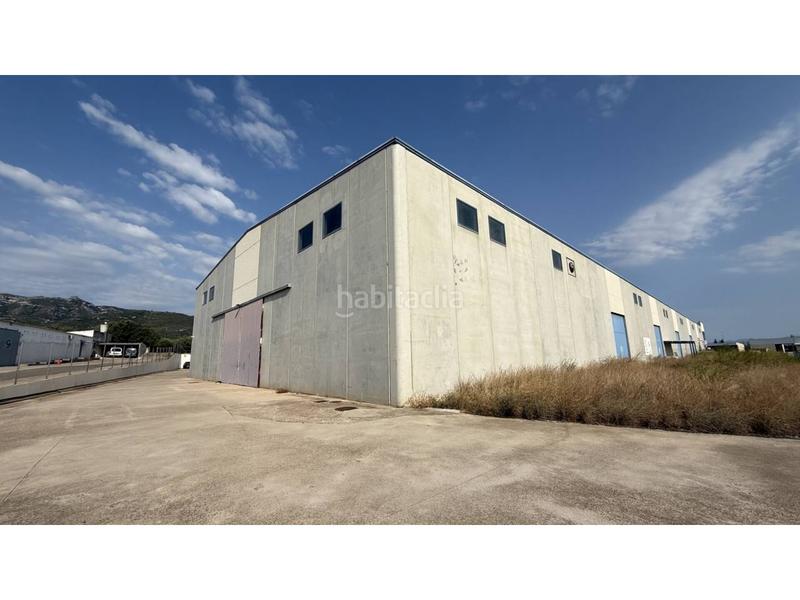 Foto 62fef8e3-f173-401a-8591-9b0956660a02. Nave industrial venta de nave industrial en Centre La Ràpita