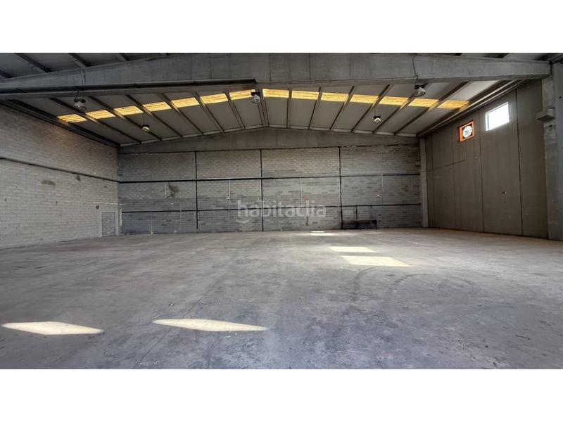 Foto 6889ed39-aa33-444a-832e-dbde205e0d5d. Nave industrial venta de nave industrial en Centre La Ràpita