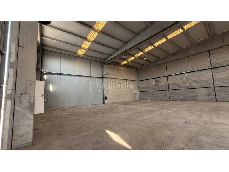 Foto f8fbf569-cc63-48e1-af4f-6faa5486fe2f. Nave industrial venta de nave industrial en Centre La Ràpita