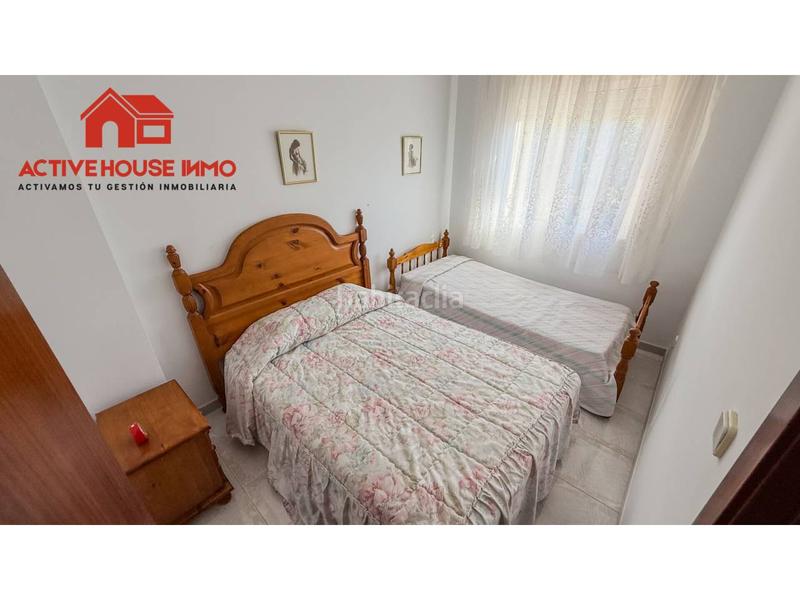 Foto 2e6d79b8-e97c-48ed-a440-4a02b730870f. Casa adossada amb aparcament piscina a Creixell